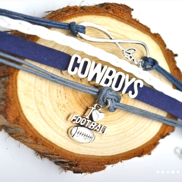 Love Cowboys Football Charm Bracelet - Picture 3 of 3